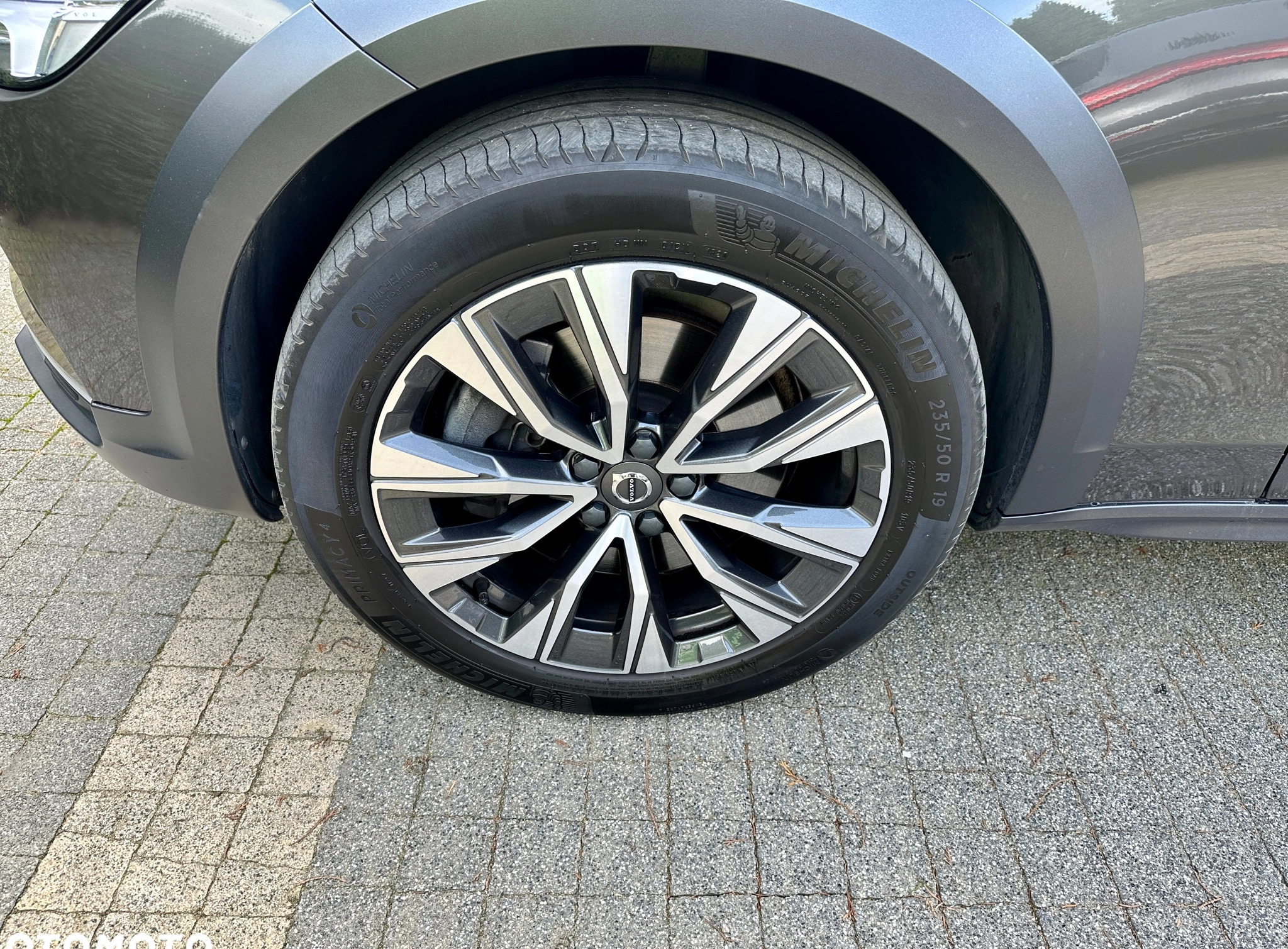 Volvo V90 Cross Country cena 145900 przebieg: 111700, rok produkcji 2020 z Stopnica małe 436